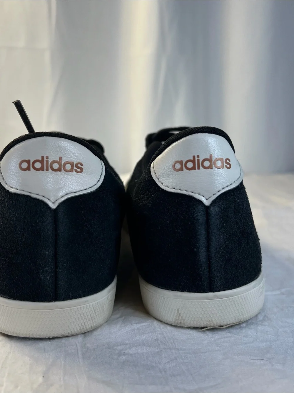 Adidas Neo Courtset Women’s sz11 Black Suede Sneakers AC7029 Y2K 90’s Skateboard